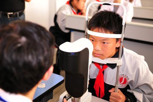 学校近视防控经验,近视防控武汉