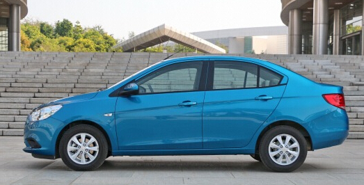 经典福克斯和新赛欧哪个好,福克斯对比赛欧3