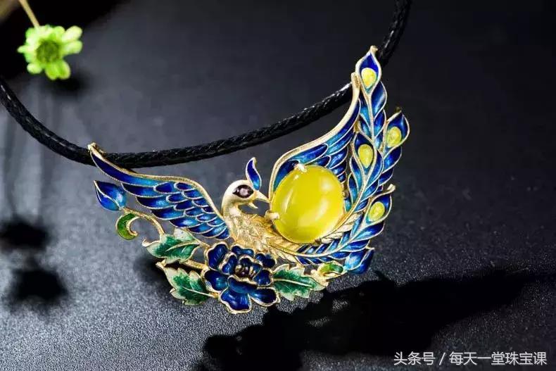 锆石和施华洛世奇水晶哪个值钱,十大假珠宝