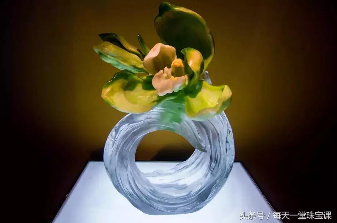 锆石和施华洛世奇水晶哪个值钱,十大假珠宝