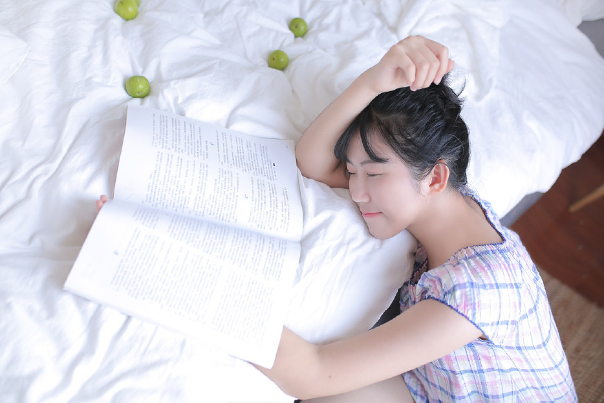 星座爱情分布图12星座爱情配对表,在爱情里比较恋爱脑的星座