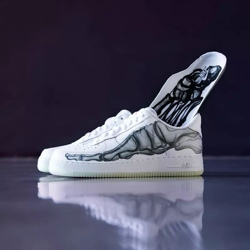 yeezy哪双最值得买 (两双yeezy新品即将发售)