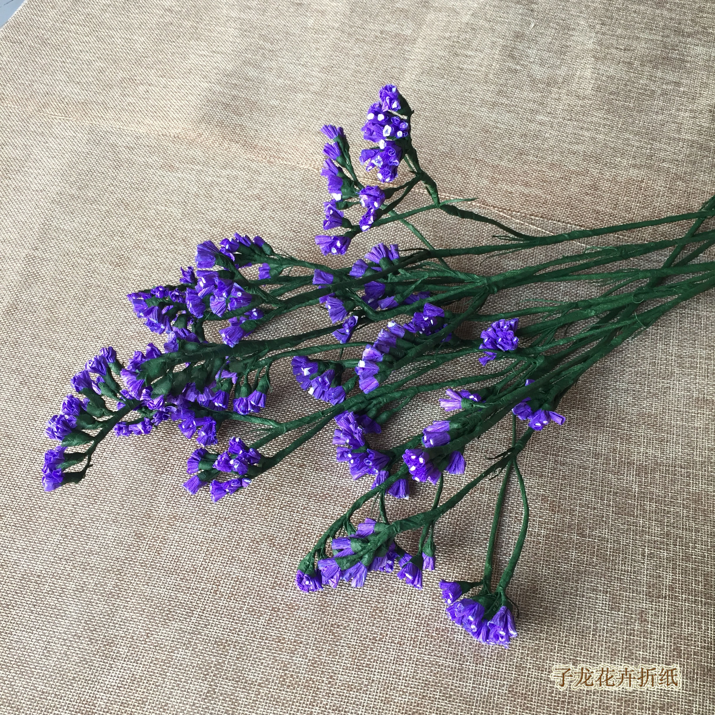 折纸花束教程简单,勿忘我皱纹纸花朵做法大全