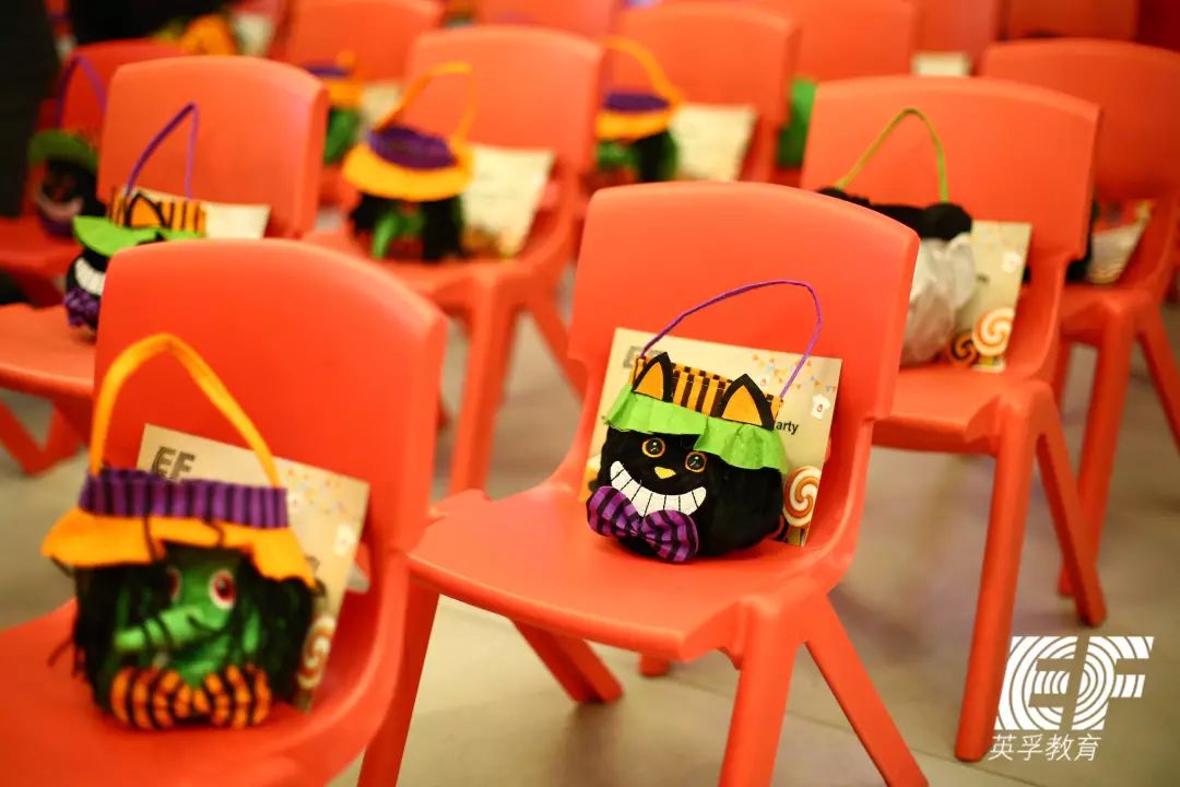 HappyHalloween｜英孚万圣狂欢夜，他们究竟经历了什么？