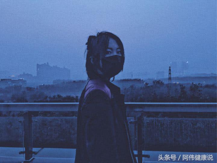 菲已入佛，唯已成仙，留童一个在人间