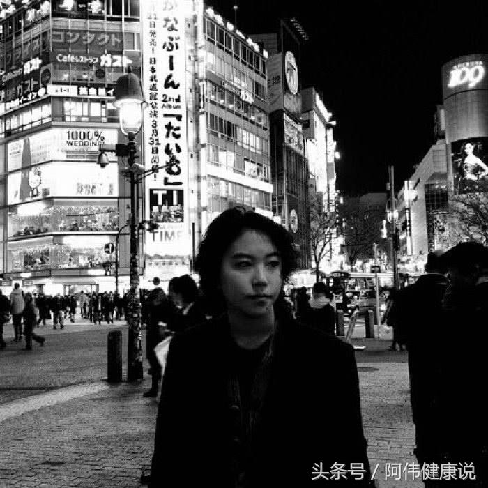 菲已入佛，唯已成仙，留童一个在人间