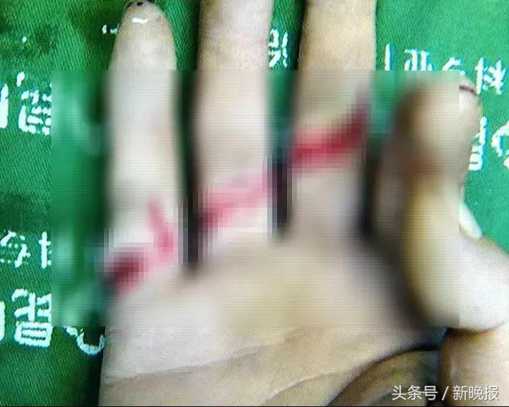 小偷半夜凌晨拿刀砍女生,男子半夜拿刀敲邻居家门