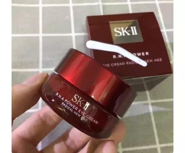 平价好用的眼霜推荐去细纹黑眼圈 (平价眼霜推荐抗皱去黑眼圈细纹)