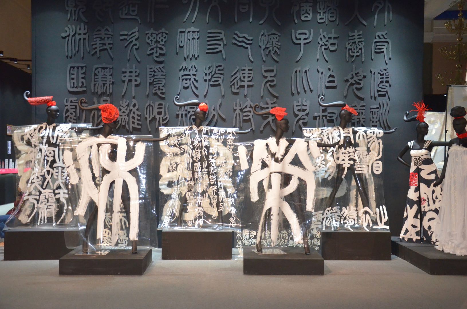 看从业二十余年的中国服装设计师，如何振兴国潮！