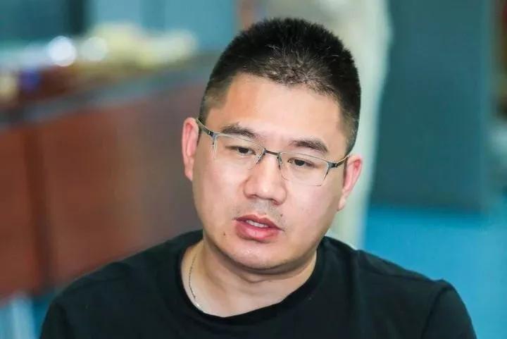 才认识一天就想牵手,才认识24小时就领证