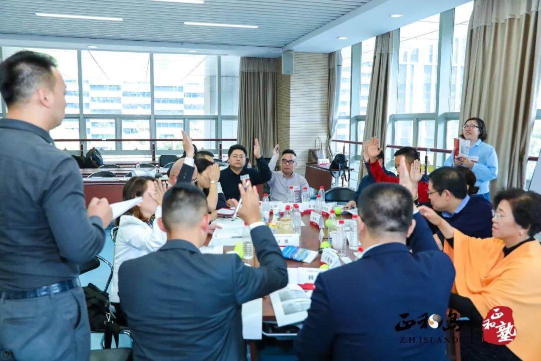 才认识一天就想牵手,才认识24小时就领证