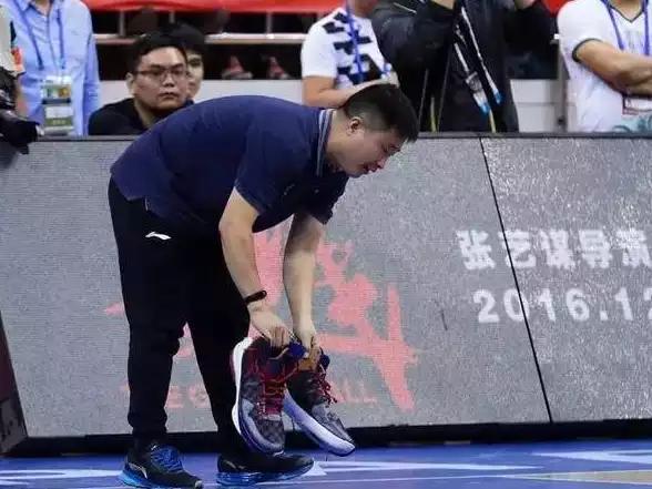 易建联，郭艾伦在CBA联赛中穿自己代言的鞋子，为姚主席点赞