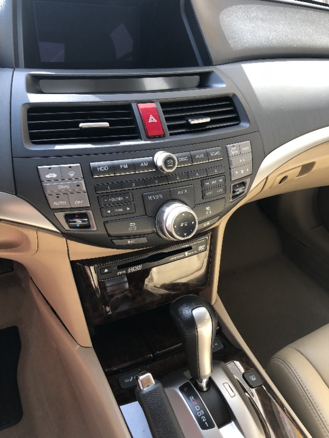 淘车推荐,2010年八代雅阁2.4百万纪念版