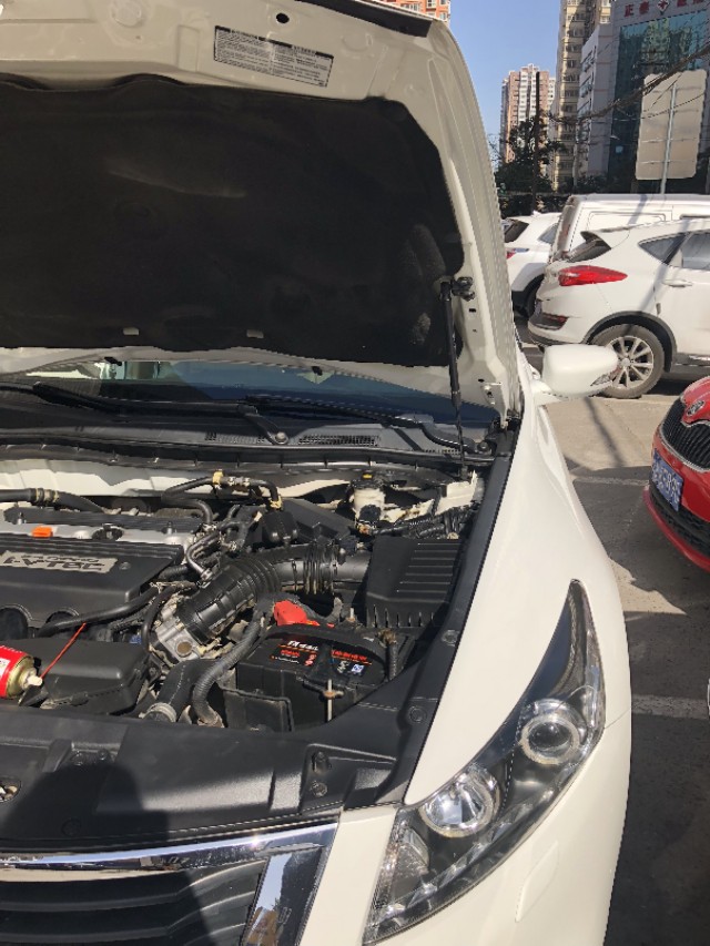 淘车推荐,2010年八代雅阁2.4百万纪念版