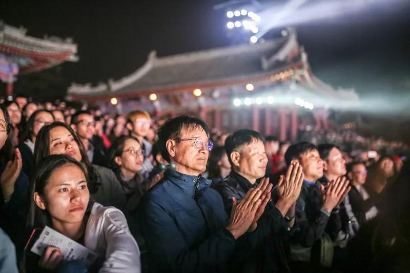 视觉震撼长恨歌演出,长恨歌一场演出多少人