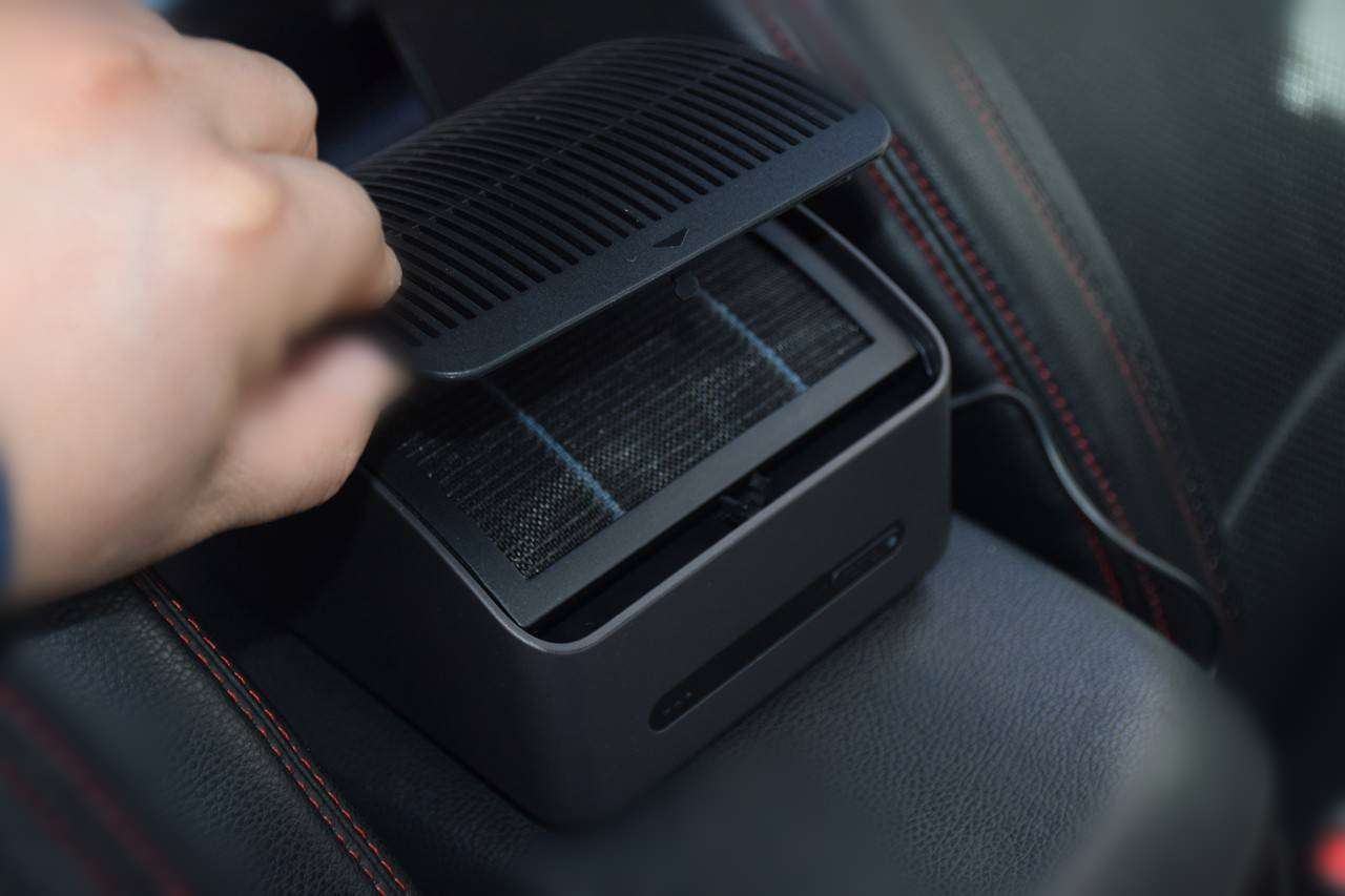 雾霾天气空气净化器,车载除雾霾空气净化器