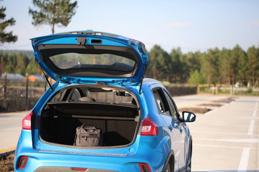 拒绝“妆”神弄鬼,TA凭借超高颜值竟成万圣夜里最亮眼大咖