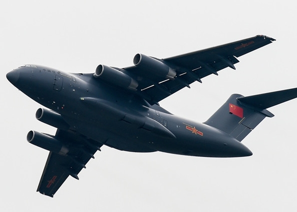 大飞机到底有多大？照片可能骗了你，一个足球场无法装下