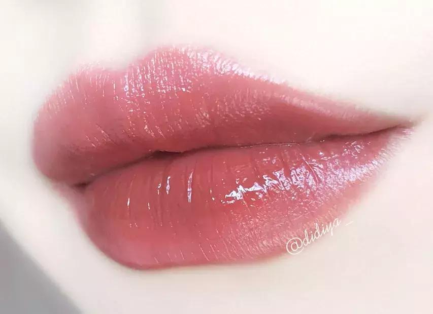 璧典附棰栧啹缁嶅嘲瀹樺绾㈣壊琛ｆ湇,璧典附棰栧珌缁欑埍鎯呯殑鏍峰瓙