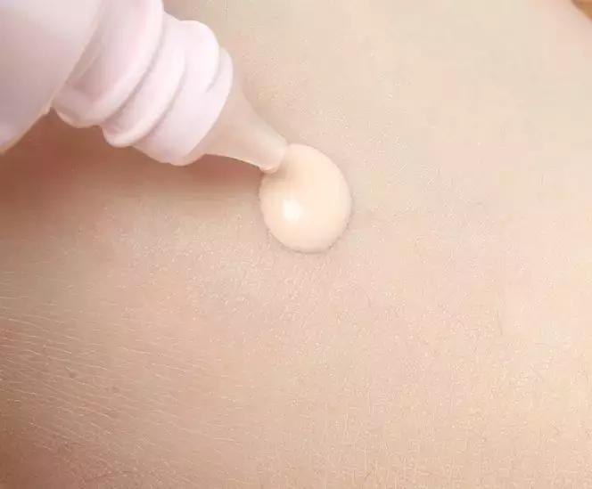 璧典附棰栧啹缁嶅嘲瀹樺绾㈣壊琛ｆ湇,璧典附棰栧珌缁欑埍鎯呯殑鏍峰瓙