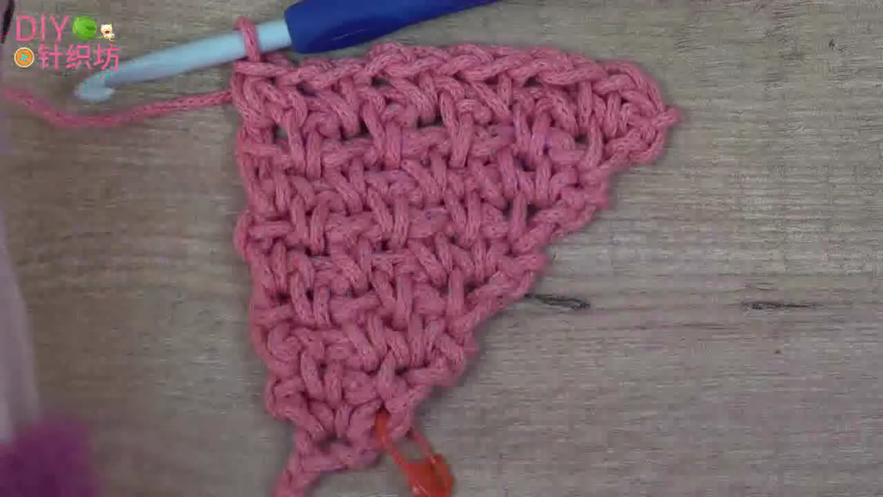 钩针编织三角围巾教程,钩针编织三角围巾视频教程