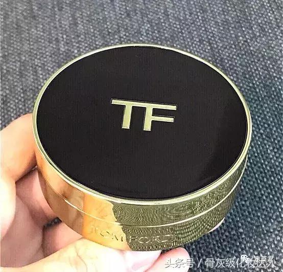 tf新品皮气垫,tf白气垫和ysl粉气垫