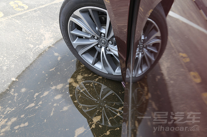 边开边聊试驾讴歌rdx,讴歌mdx驭弯乐趣篇