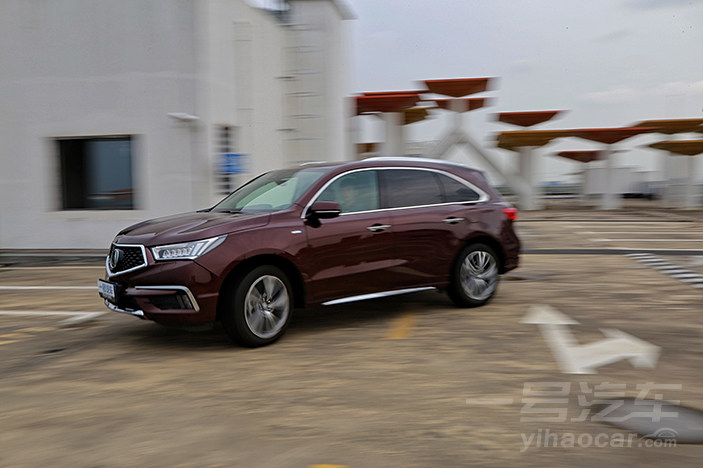 边开边聊试驾讴歌rdx,讴歌mdx驭弯乐趣篇