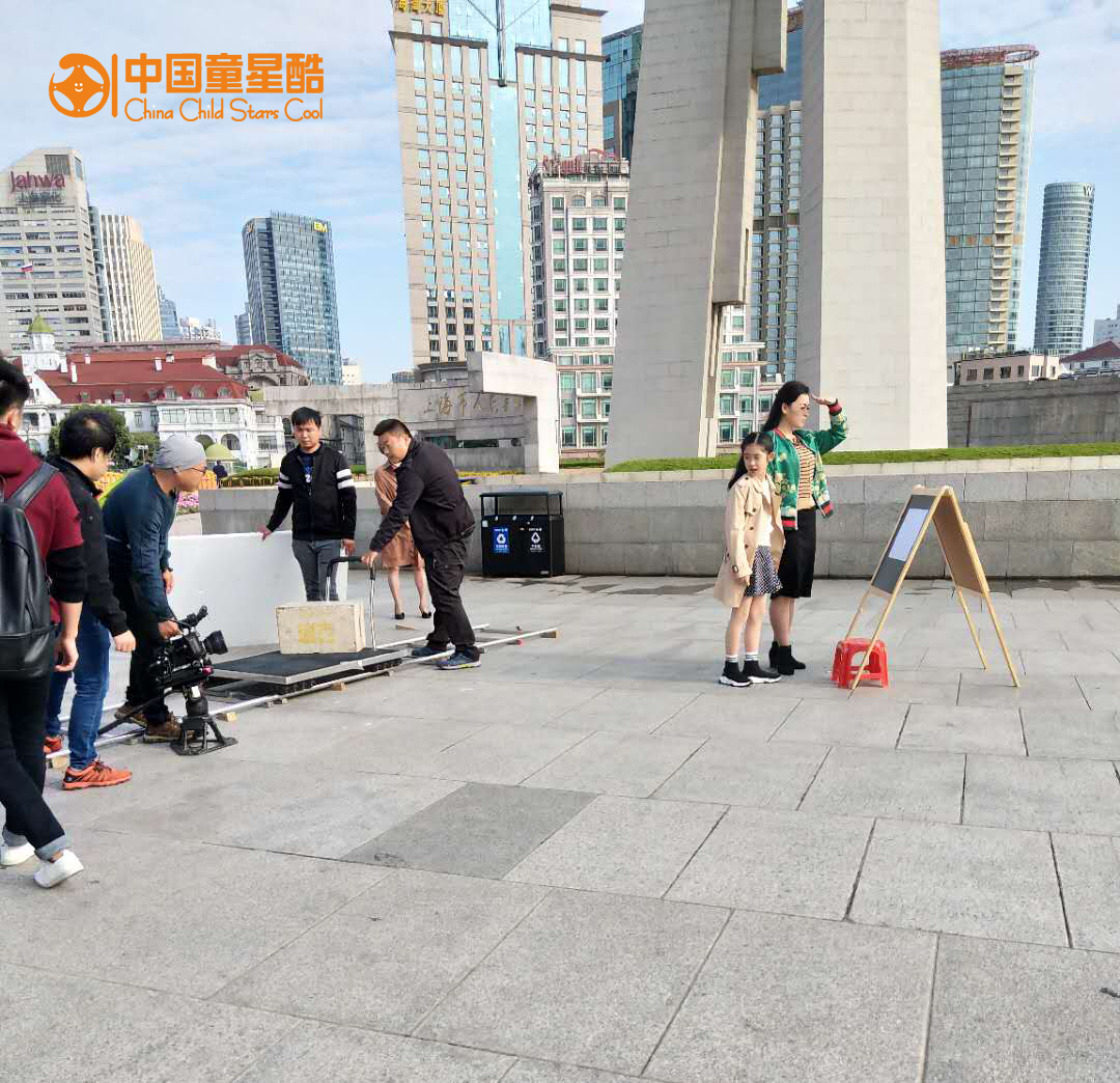 童星酷演员太疯狂，不到三个月再拍新片，颜值实力看得见！