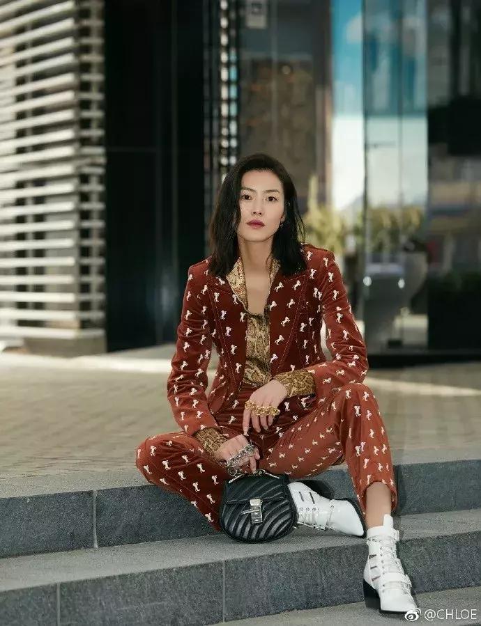 这个冬天的靴子,5款人气短靴时髦好看穿着又舒适