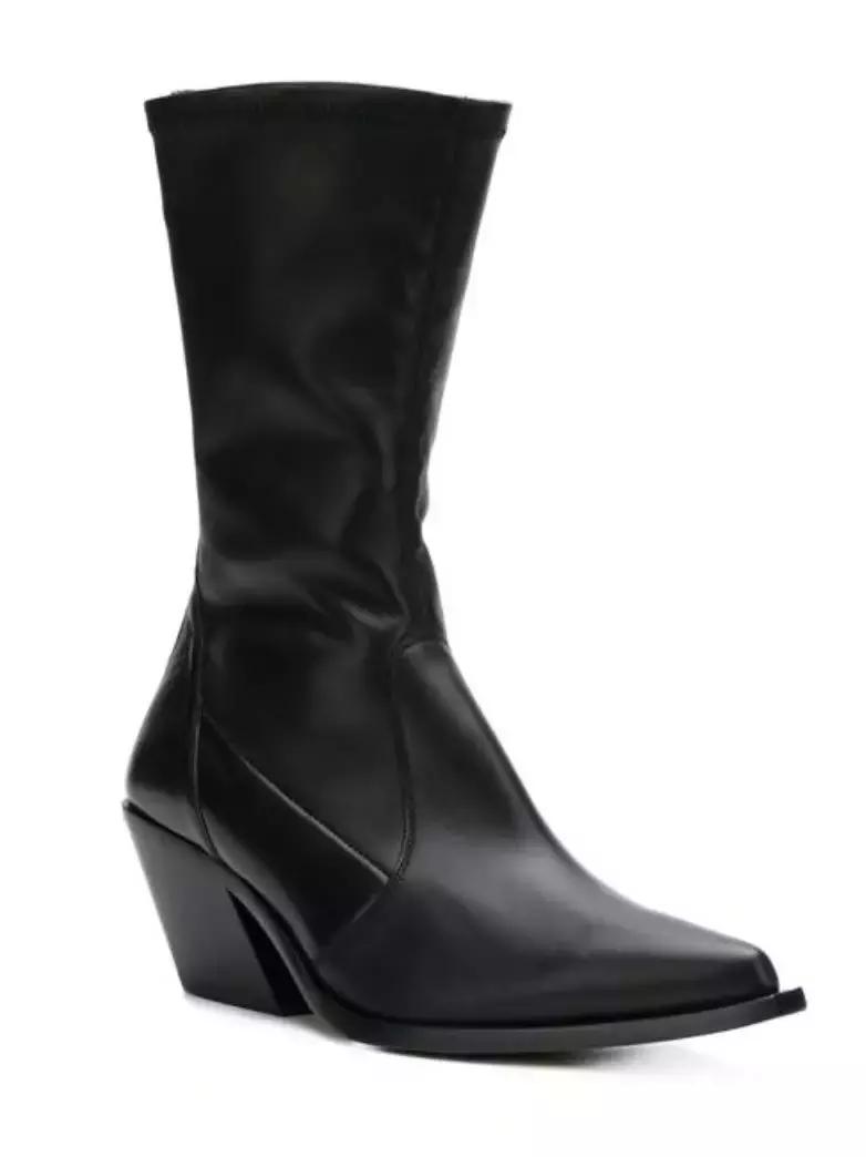 这个冬天的靴子,5款人气短靴时髦好看穿着又舒适