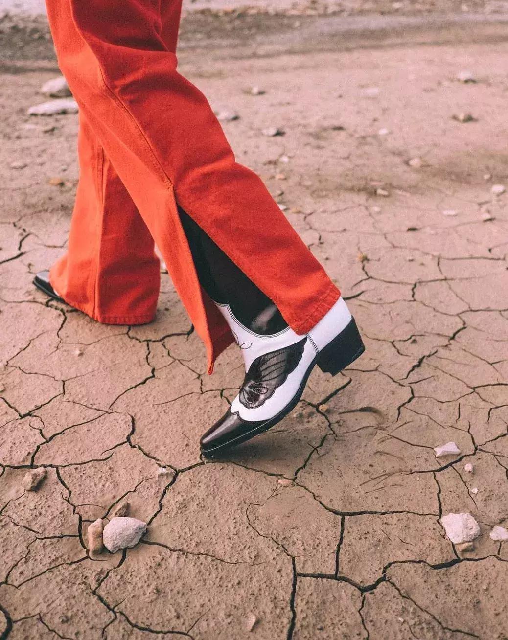 这个冬天的靴子,5款人气短靴时髦好看穿着又舒适