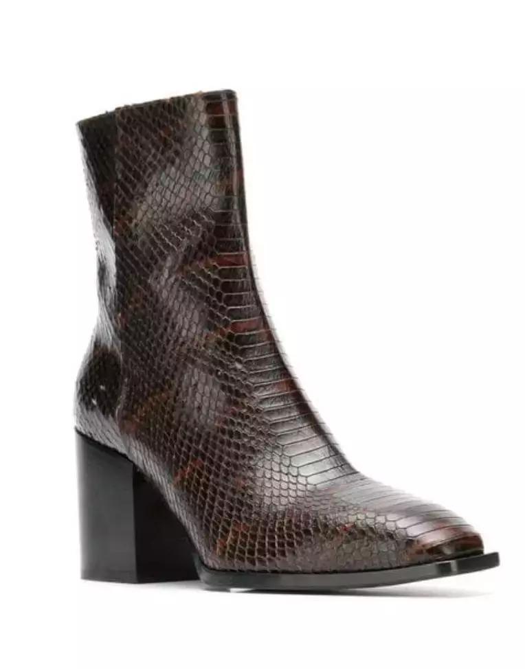 这个冬天的靴子,5款人气短靴时髦好看穿着又舒适