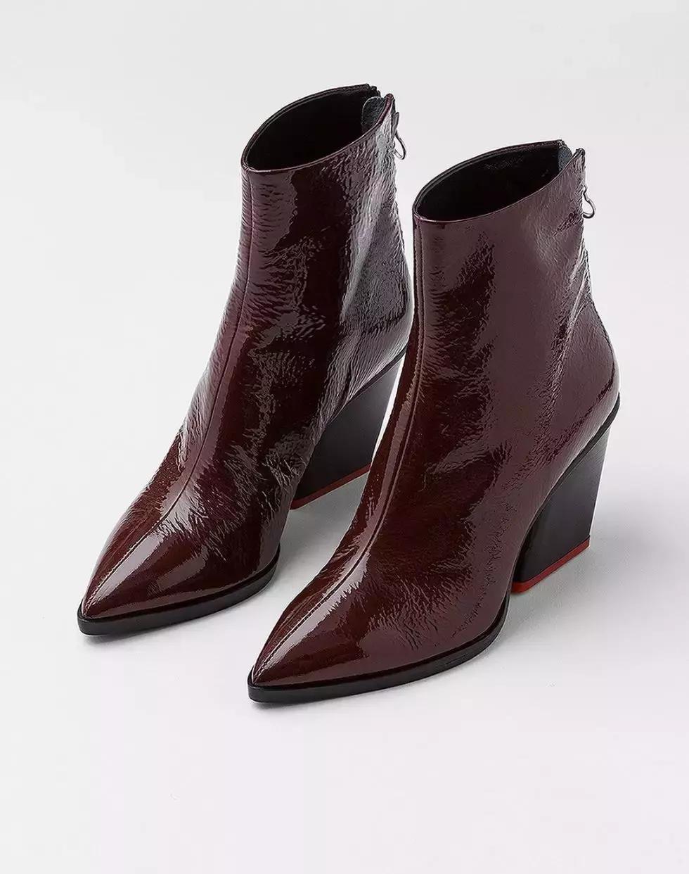 这个冬天的靴子,5款人气短靴时髦好看穿着又舒适