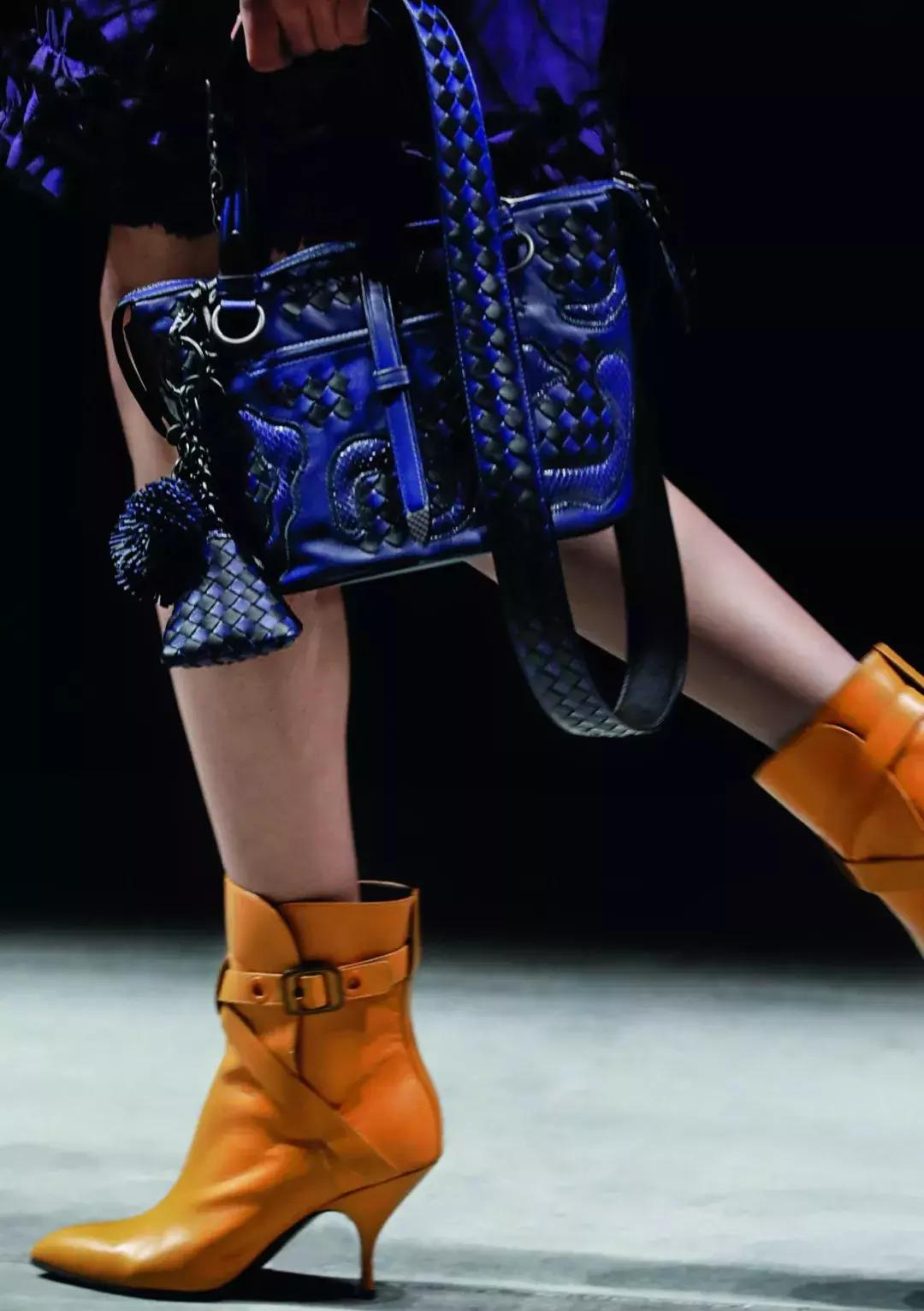 这个冬天的靴子,5款人气短靴时髦好看穿着又舒适