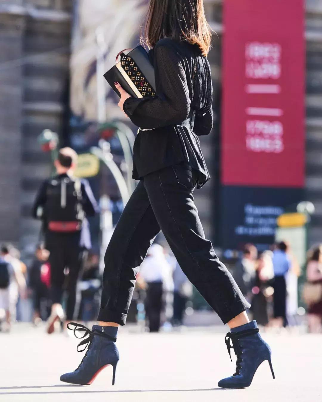 这个冬天的靴子,5款人气短靴时髦好看穿着又舒适