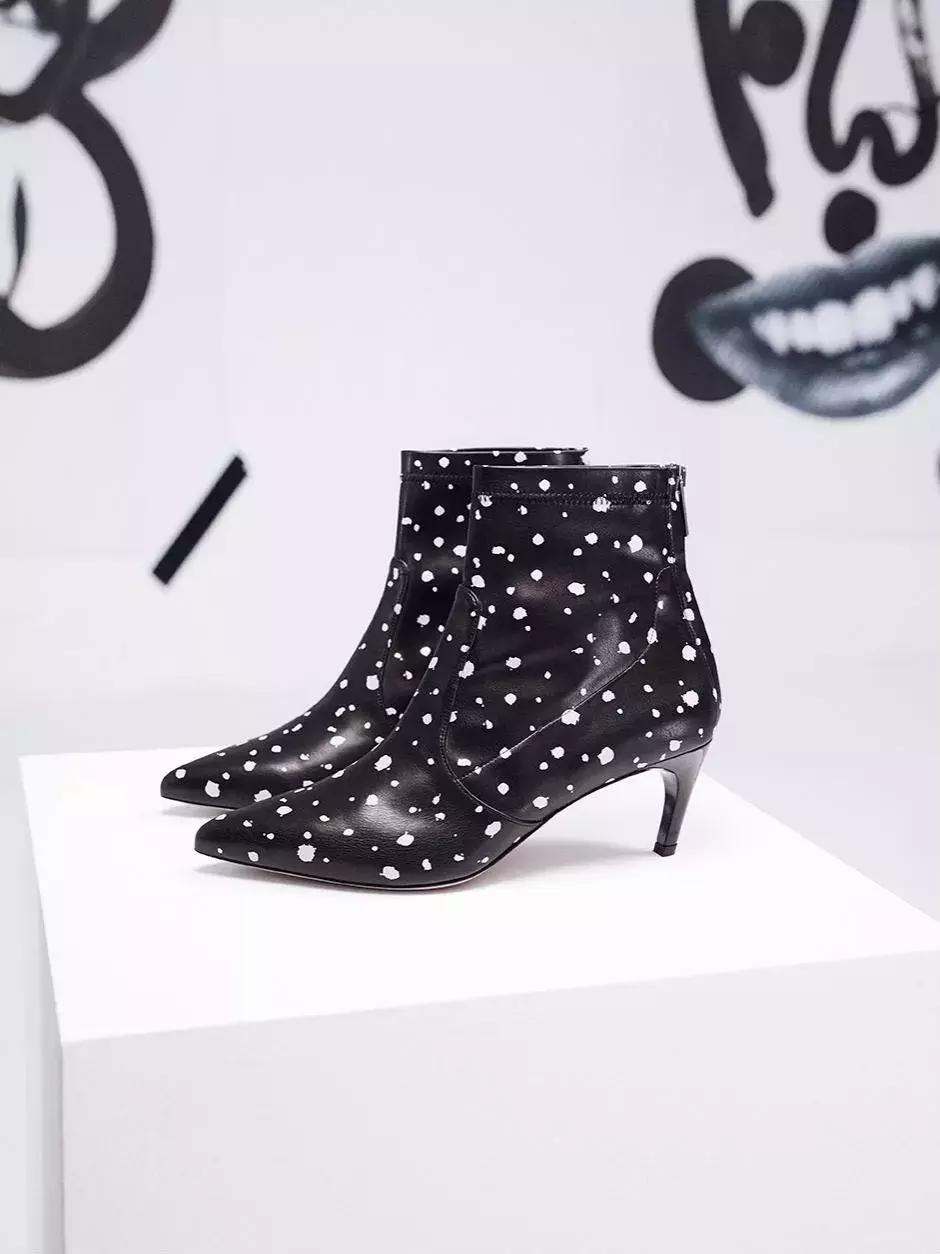 这个冬天的靴子,5款人气短靴时髦好看穿着又舒适