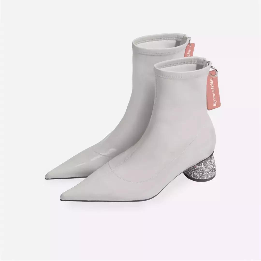 这个冬天的靴子,5款人气短靴时髦好看穿着又舒适