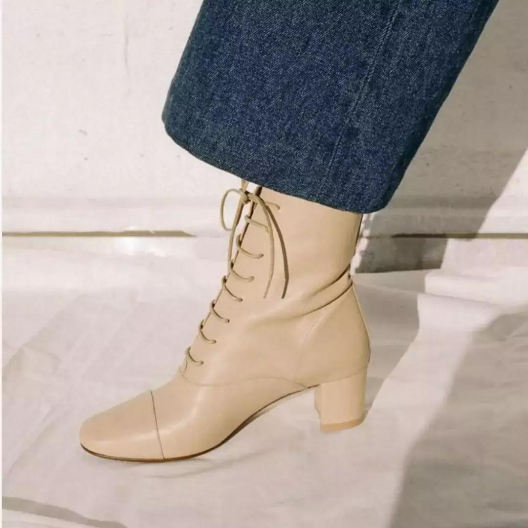 这个冬天的靴子,5款人气短靴时髦好看穿着又舒适