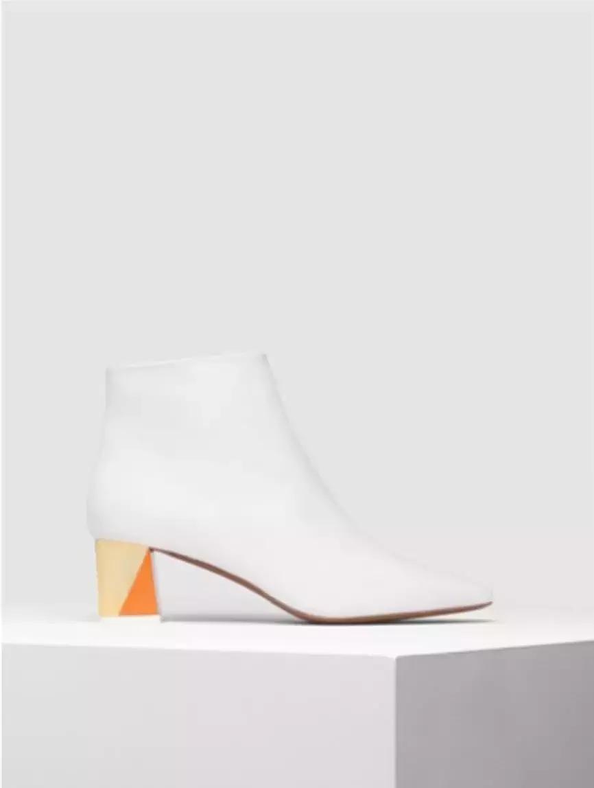 这个冬天的靴子,5款人气短靴时髦好看穿着又舒适