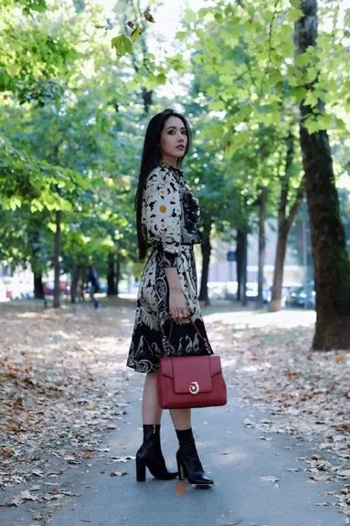 脚大女生穿什么鞋显脚小,脚大的女生穿什么鞋显小夏天