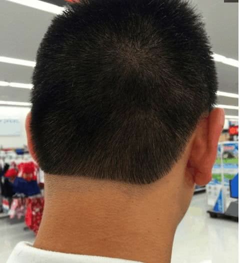 留学生有一种无法言说的「痛」叫做:“我在国外剪了个头发”