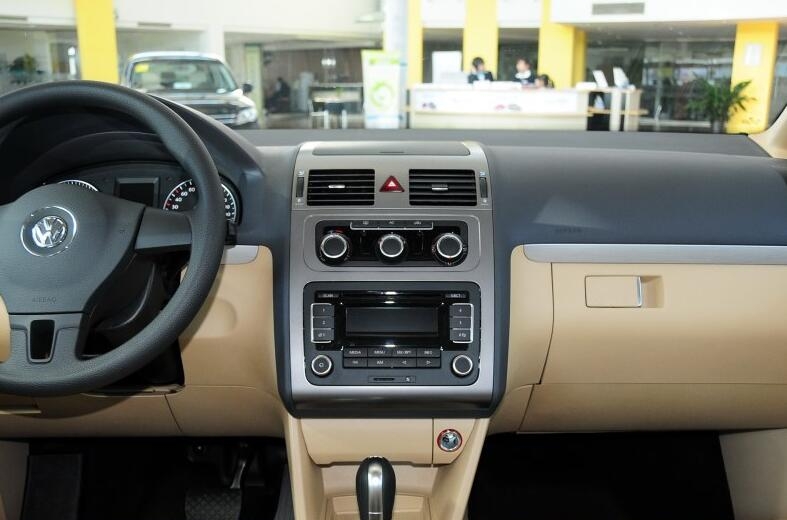 10万公里起亚新佳乐7座测评,现代库斯途和大众途安怎么选