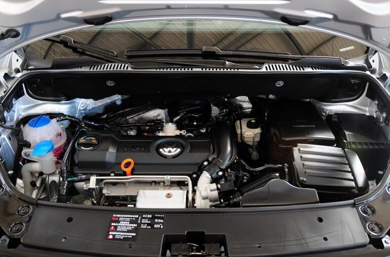 10万公里起亚新佳乐7座测评,现代库斯途和大众途安怎么选