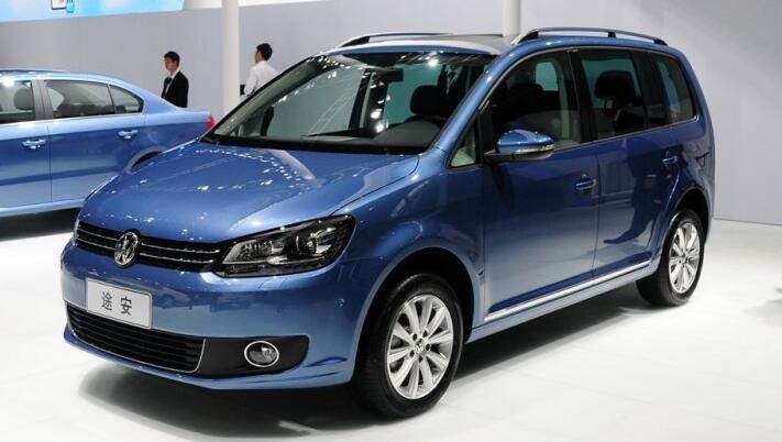 10万公里起亚新佳乐7座测评,现代库斯途和大众途安怎么选