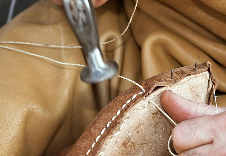 这家英国真正的百年老铺，号称只做舒适优雅的鞋