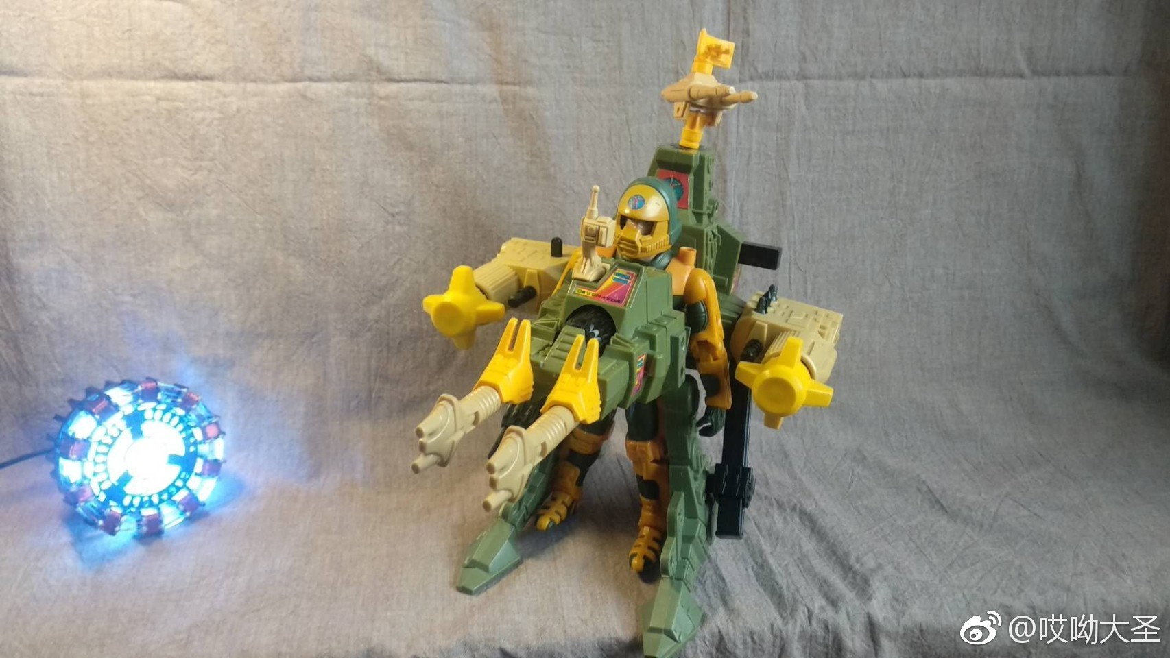 正义战士雷暴号模型,黄蜂雷暴号正义战士