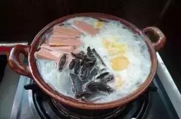 砂锅米线摆摊高汤,做砂锅米线高汤一天要多少