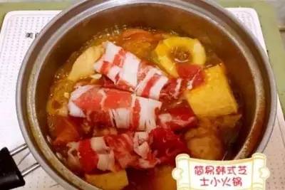 两人份火锅自制,家庭版鸳鸯火锅的简单做法