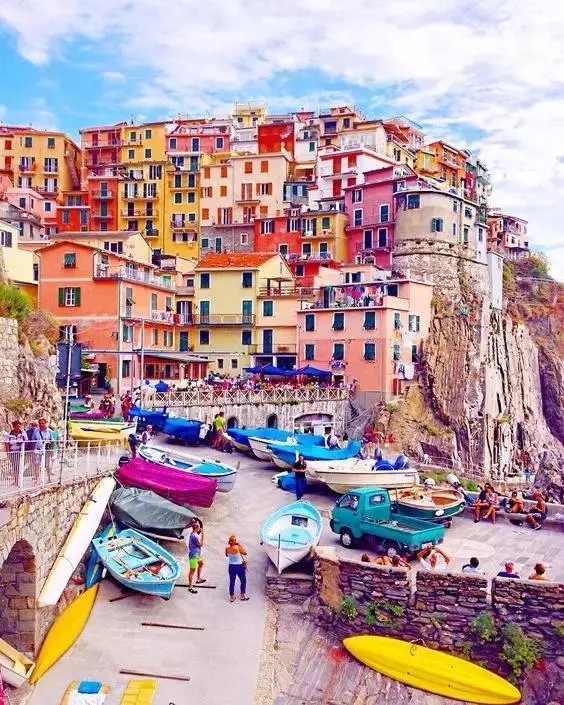 意大利五渔村风景微信头像,意大利五渔村海边小镇图片